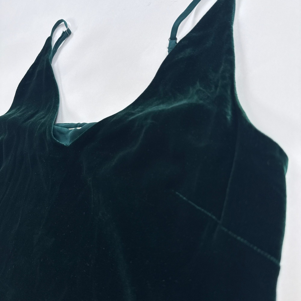 L'AGENCE Womens Cami S Green Jane Silk Velvet Tank Top Luxe Minimalist Night Out - Picture 2 of 10